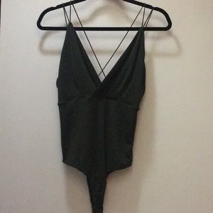 NWOT❗️Olive green bodysuit 🤩